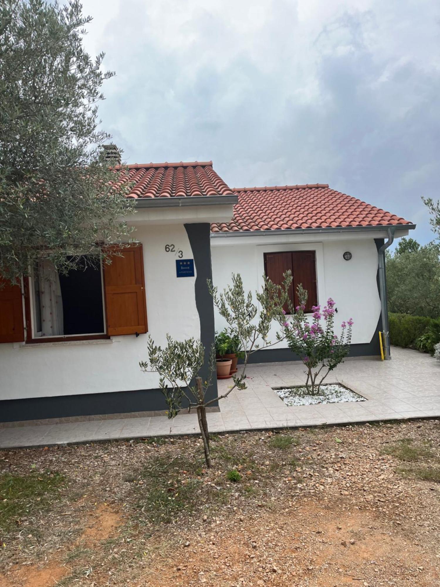 Apartman Ruza Brzac ภายนอก รูปภาพ